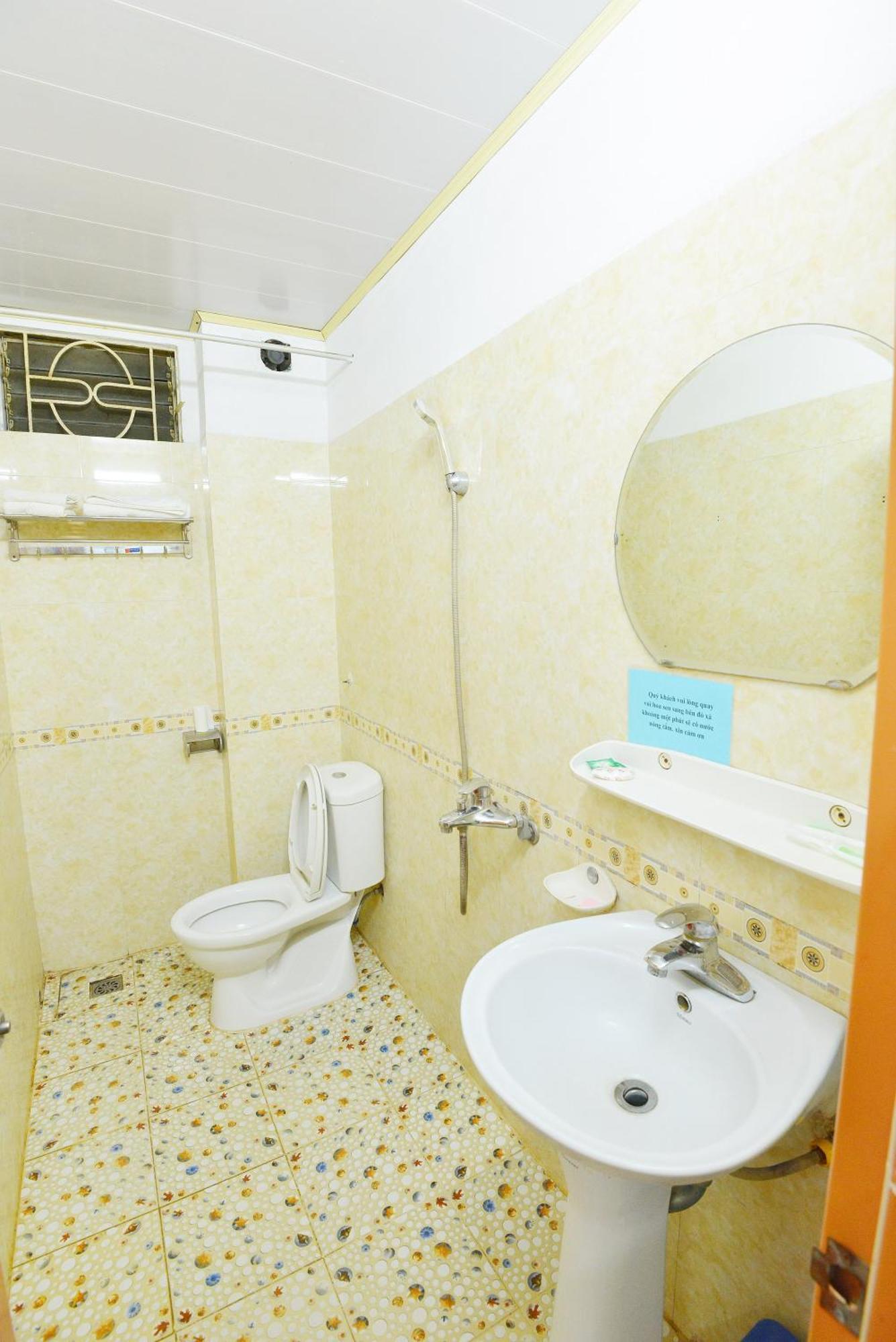 Hotel Khach San Dong Phuong Lang Son Zewnętrze zdjęcie